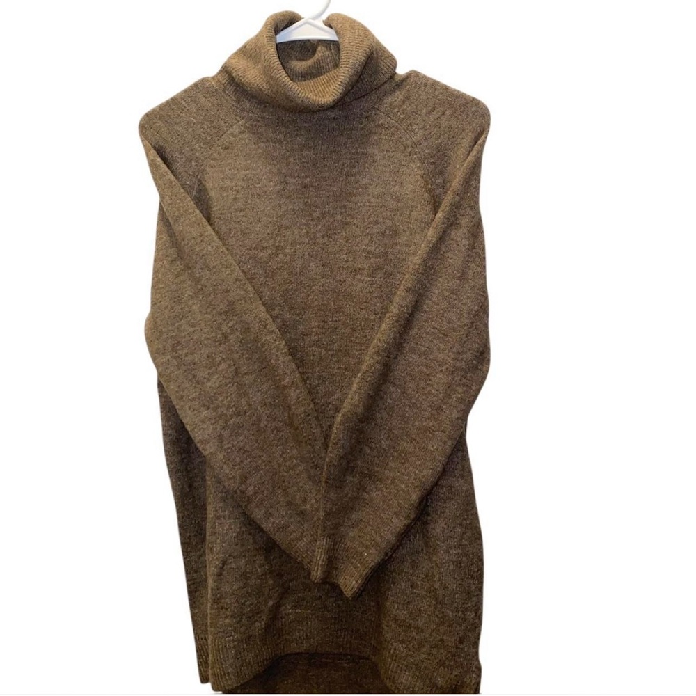 H&M Women's Brown Turtleneck Sweater